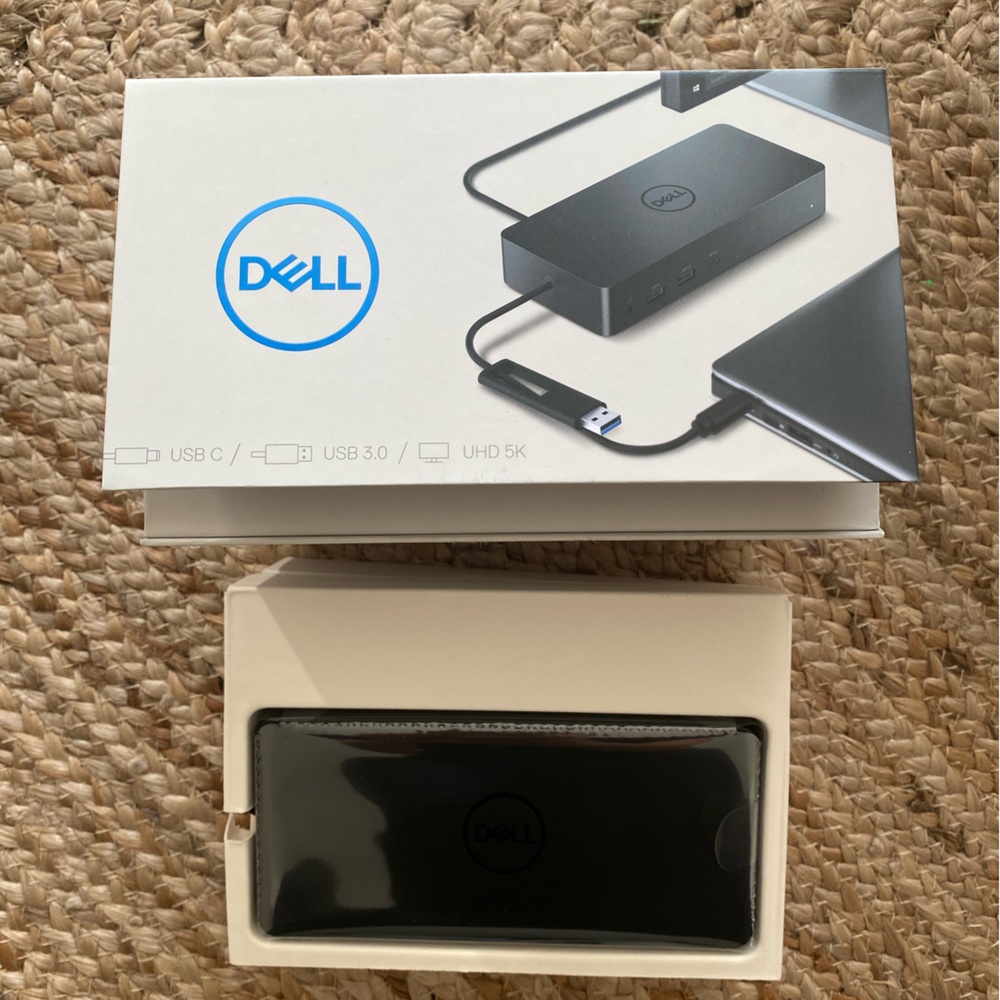 Dell Universal Docking Station BNIB